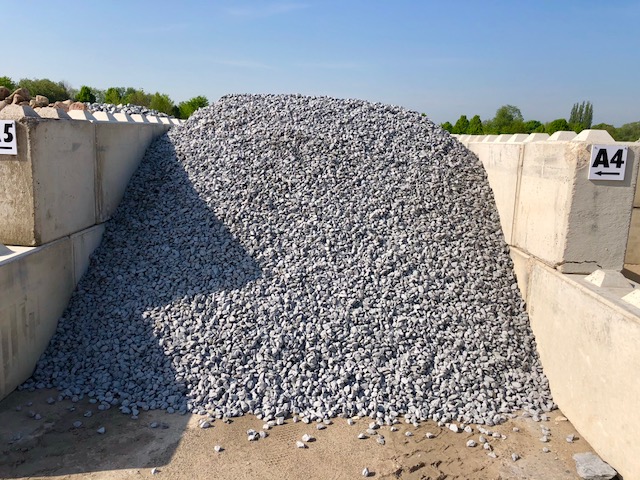 Ziersplitt Kalkstein Alpenstein 22-32 mm anthrazit-grau Detail 3