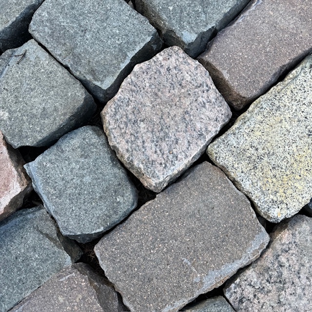 Edel Granit Pflasterplatte 2,5-6 cm regelmäßig bunt Edel Granit Pflasterplatte 2,5-6 cm regelmäßig bunt