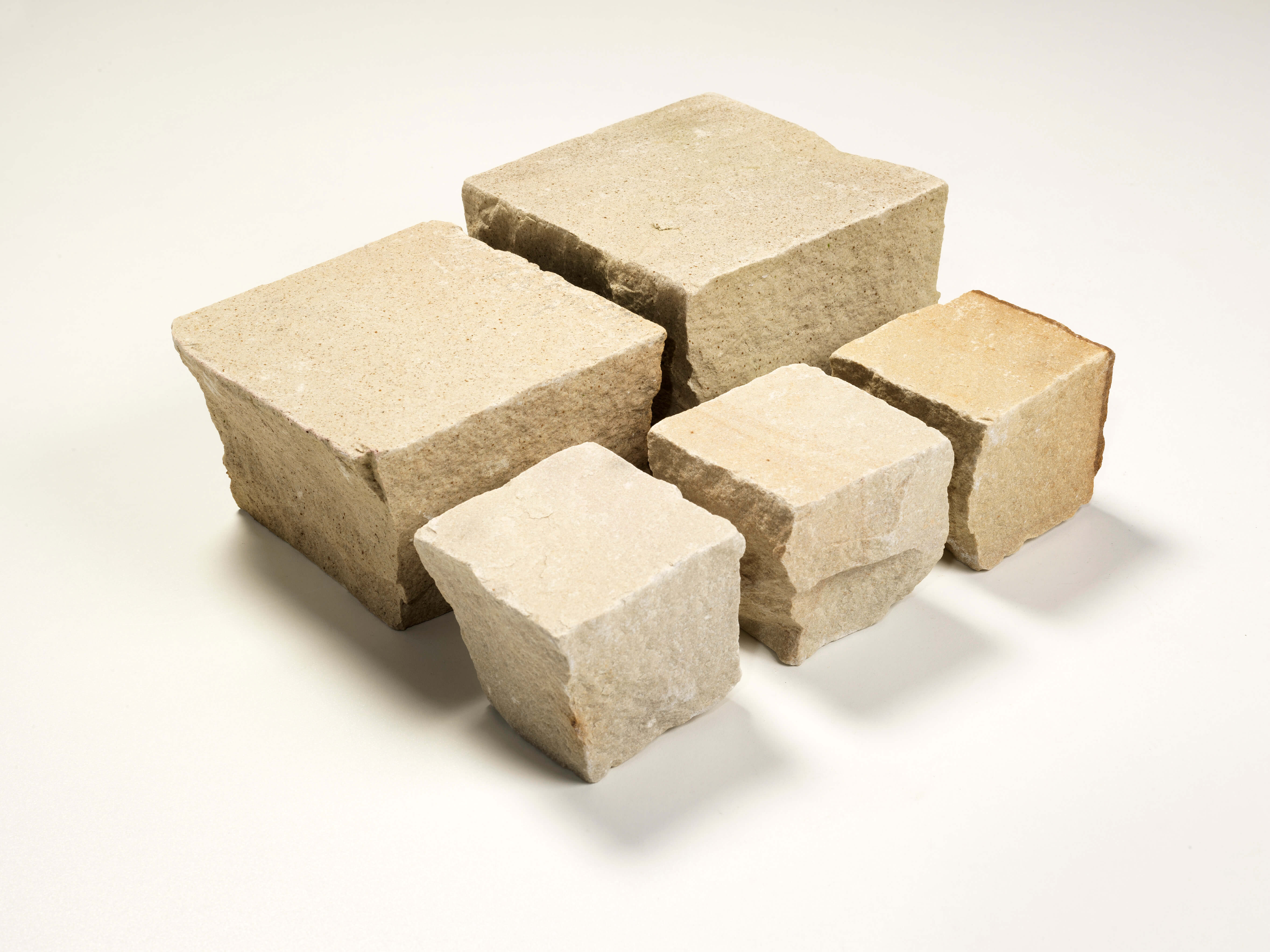 Quarz-Sandstein Großpflaster 14x14x5-7 cm gelblich