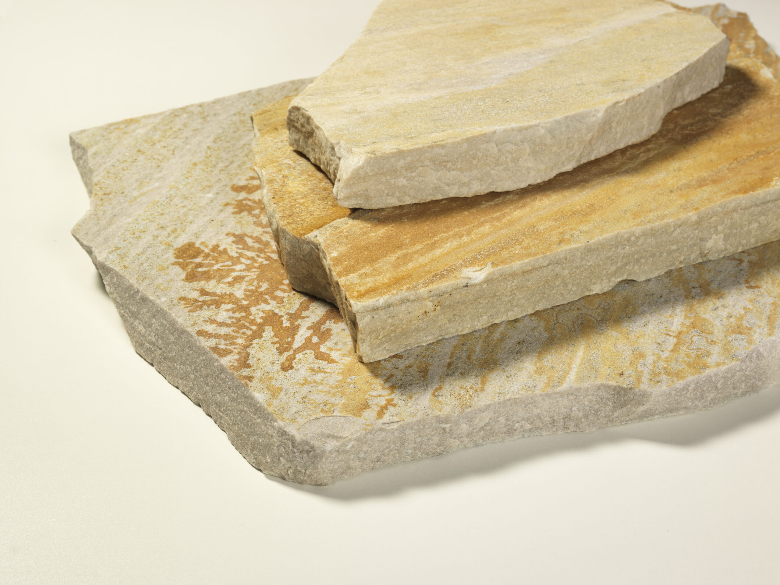 Quarzit Polygonalplatte gelblich unregelmäßig gebrochen