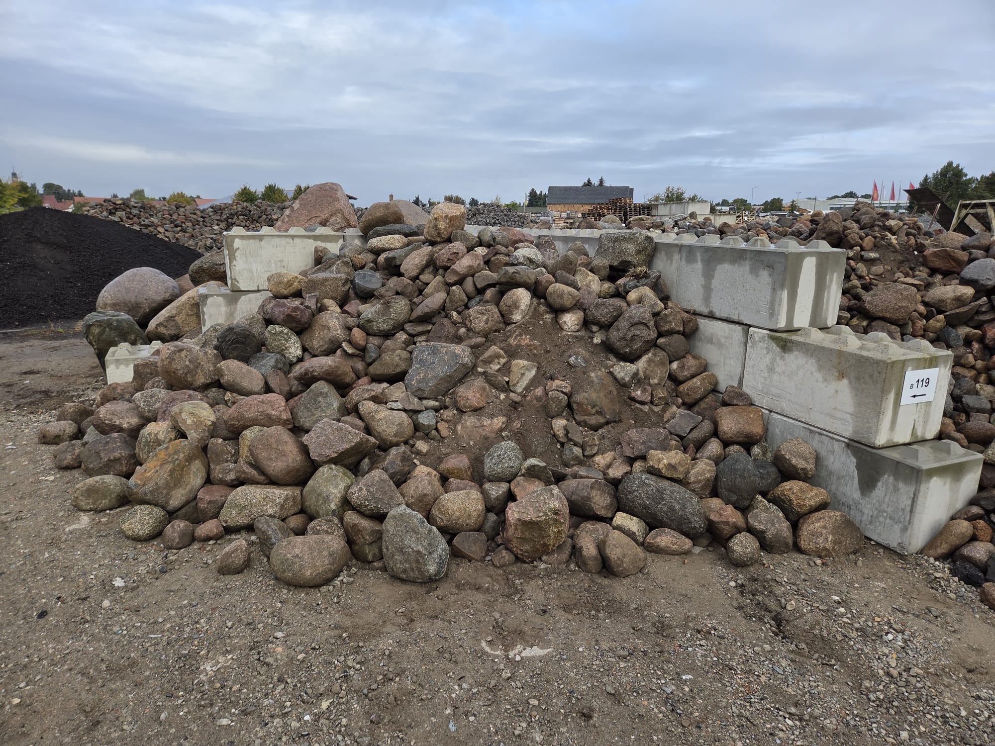 Lesesteine Granit ca. 20-50 cm bunt meist natürlich gerundet