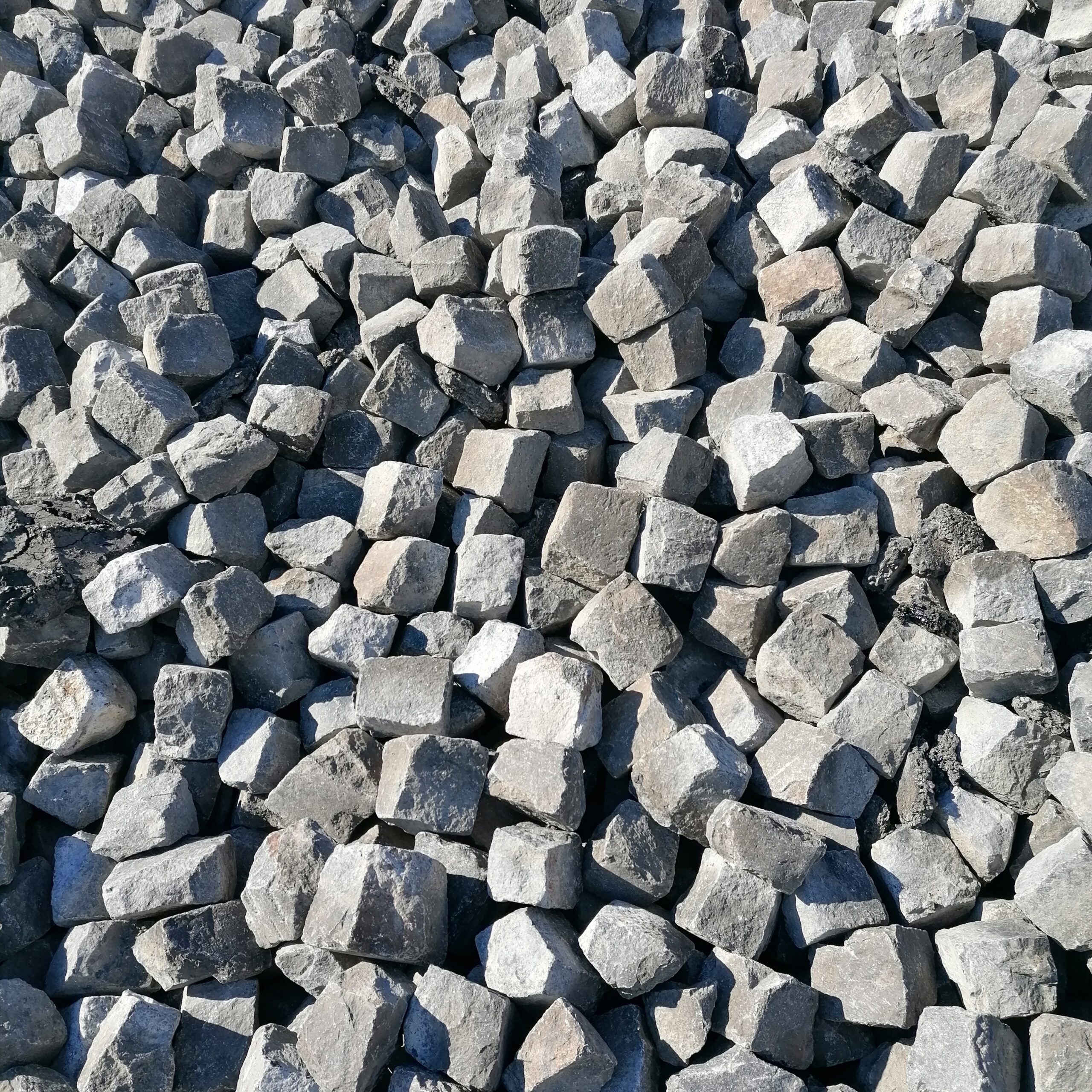 Gebrauchtes Porphyr Kleinpflaster 8-12 cm unregelmäßig Detail 3