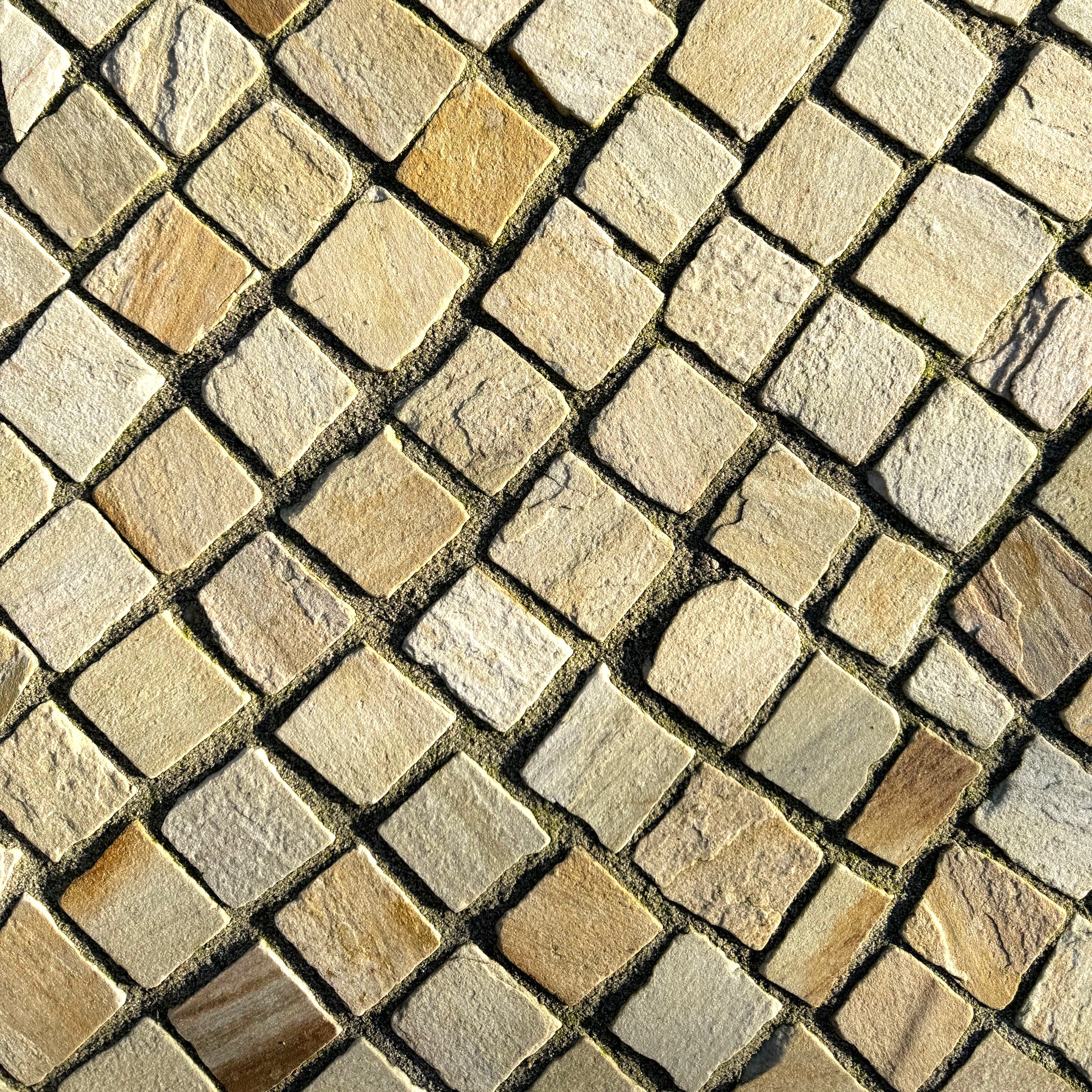Neues Quarzit Mosaikpflaster 4-6 cm gelb-bunt
