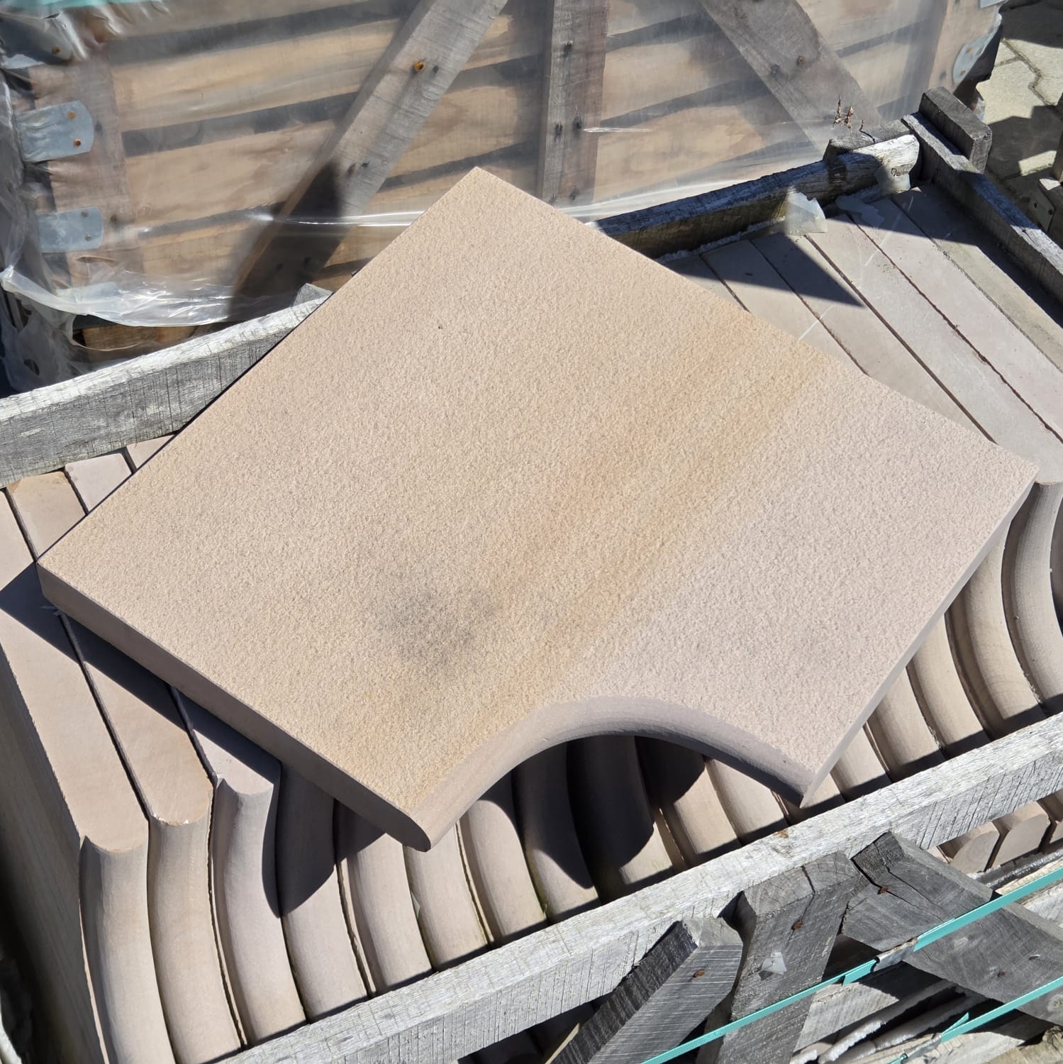 Quarz-Sandstein Poolecke Toskana 45/45x30x4 cm gelblich-rötlich-beige-bunt