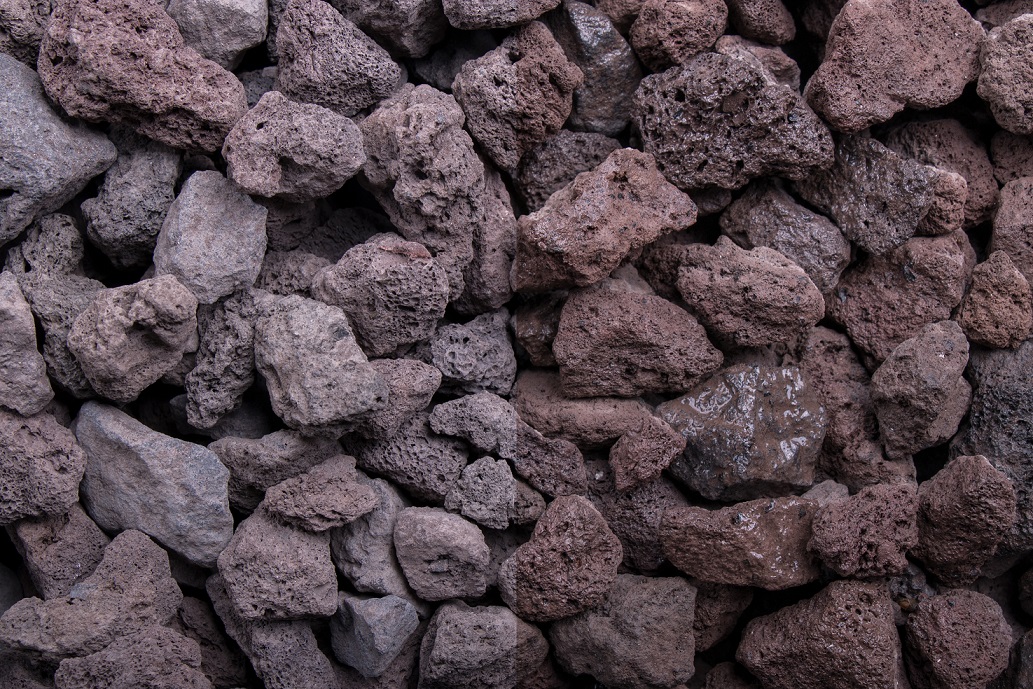 Ziersplitt Lava 16-32 mm braun-rot Ziersplitt Lava 16-32 mm braun-rot