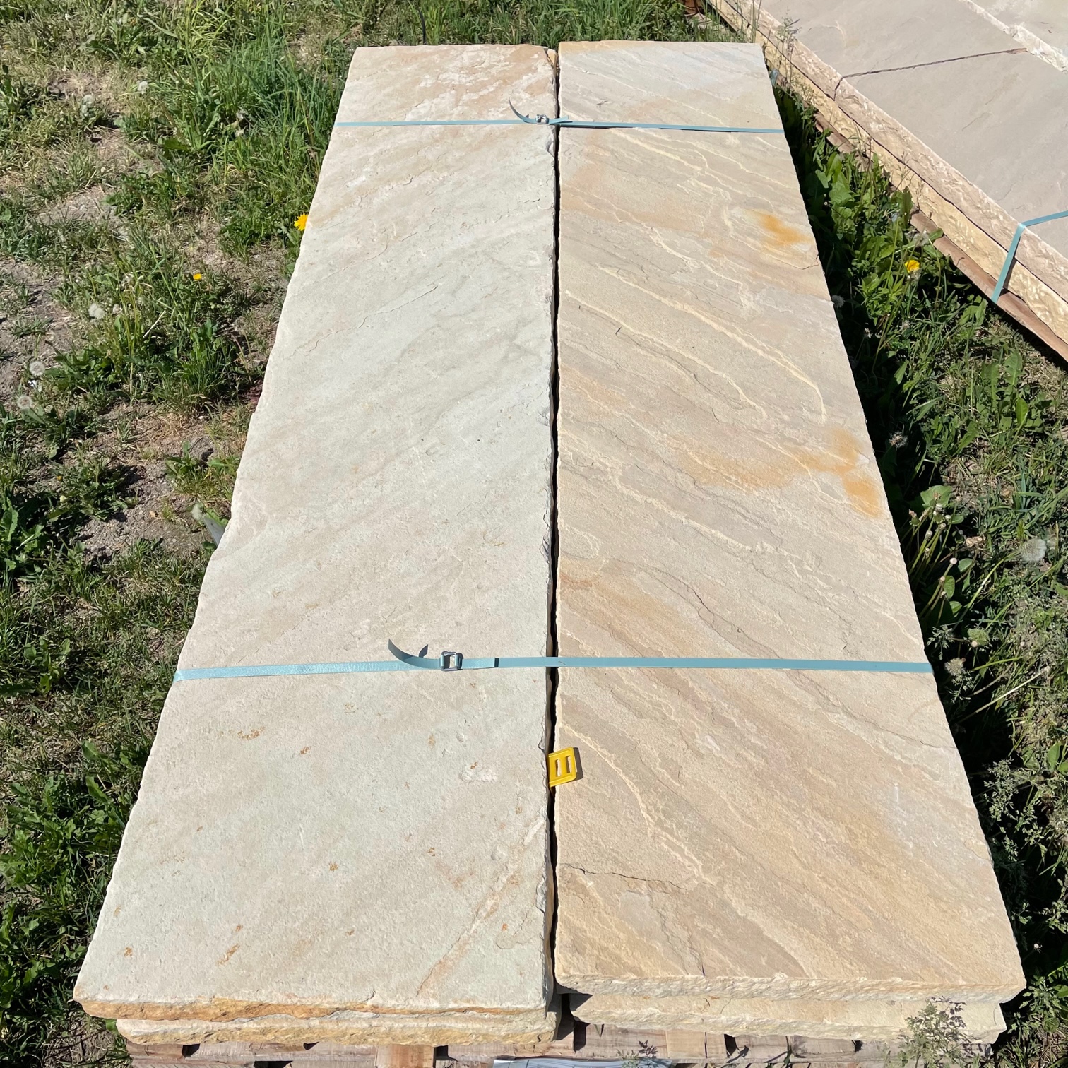 Quarz-Sandstein Sichtschutzstele Golden Sun 6x50x250 cm gelb-grün-bunt