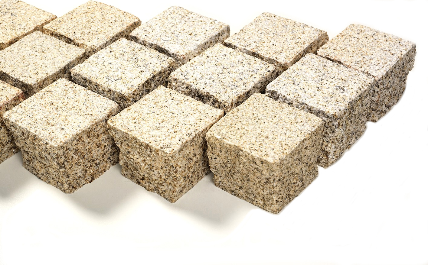 Granit Edelkleinpflaster 10x10x8 cm gelb-grau Granit Edelkleinpflaster 10x10x8 cm gelb-grau