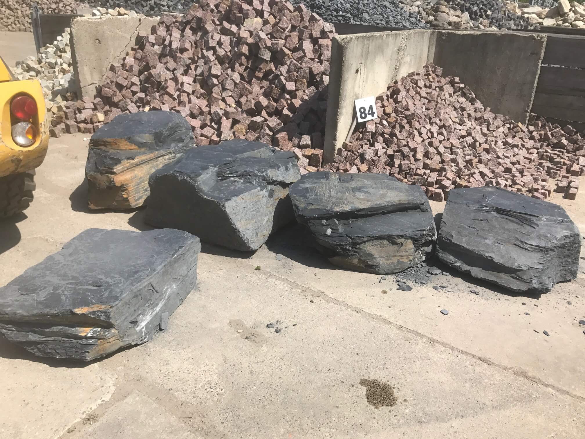 Schiefer Zierfindling naturbelassen und unbearbeitet Detail 1