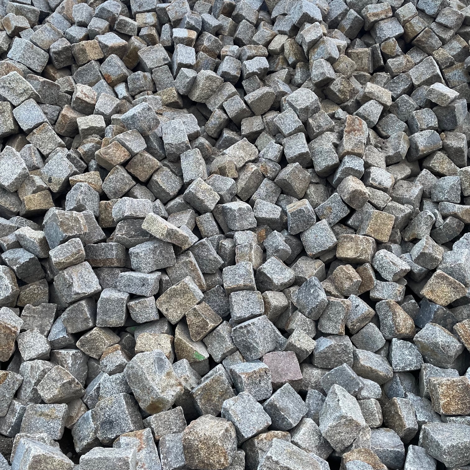 Gebrauchtes Granit Großpflaster grau-gelb Gebrauchtes Granit Großpflaster grau-gelb Detail 1