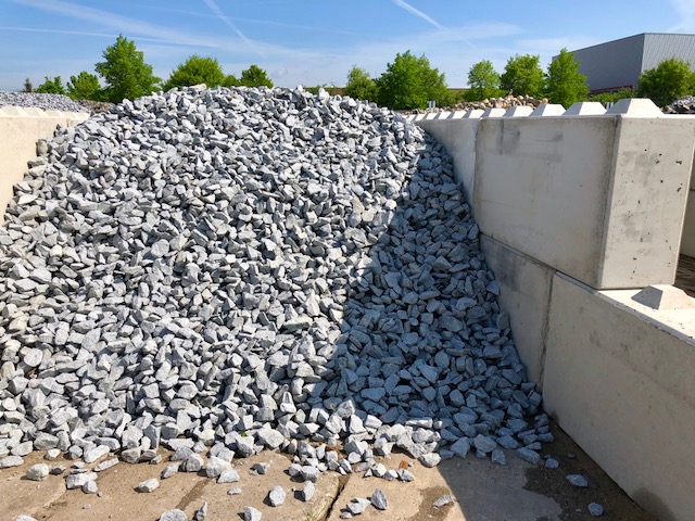 Gabionenstein Granit Silver Gris 60-90 mm hellgrau Detail 5