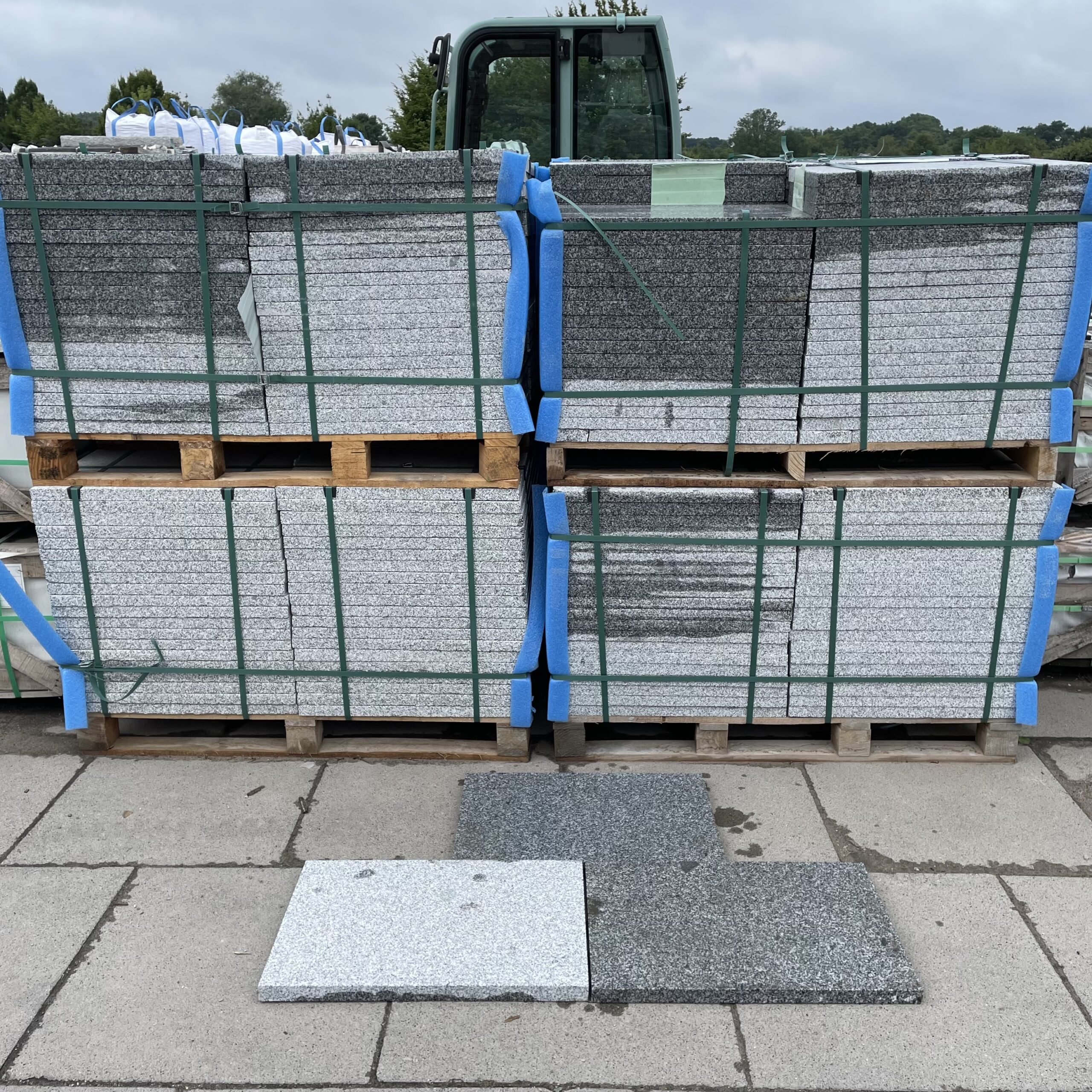 Granit Terrassenplatte Daba-T 60x40x3 cm hellgrau Detail 3