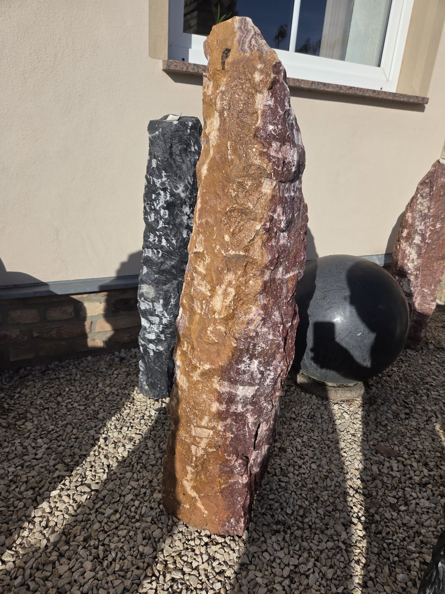 Zierfindling Monolith bunt Einzelstücke zwischen 35 und 150 kg