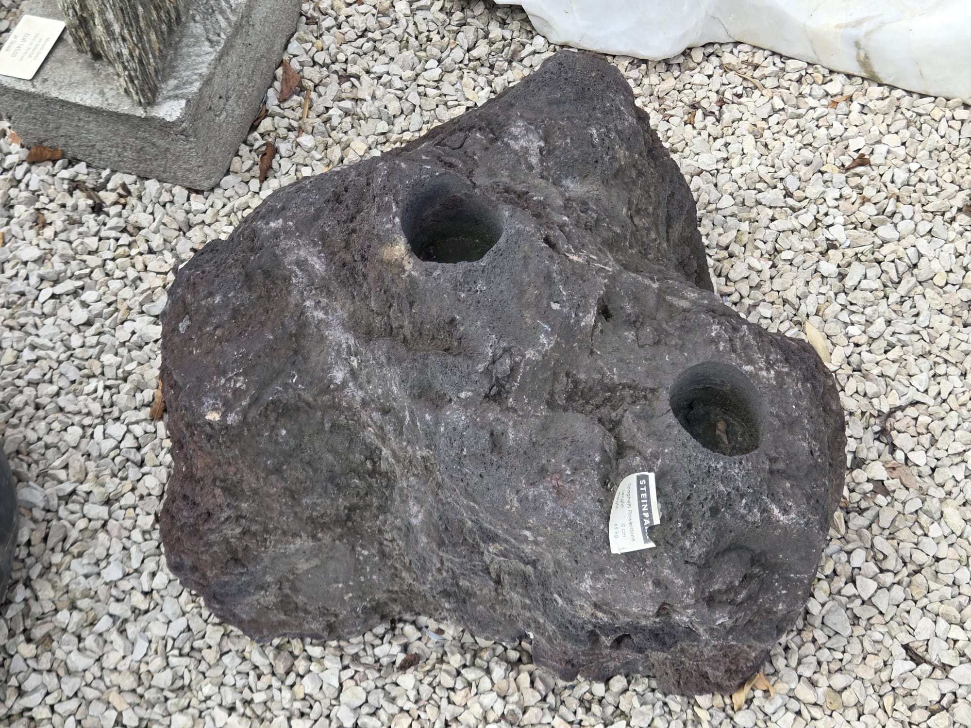 Zierfindling Flower Stone Lavastein Einzelstück 65 kg Zierfindling Flower Stone Lavastein Einzelstück 65 kg