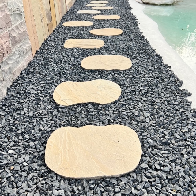 Quarz-Sandstein Trittplatten Toskana ca. 40-60×30-40×2,5-4 cm gelb-rötlich-beige-bunt