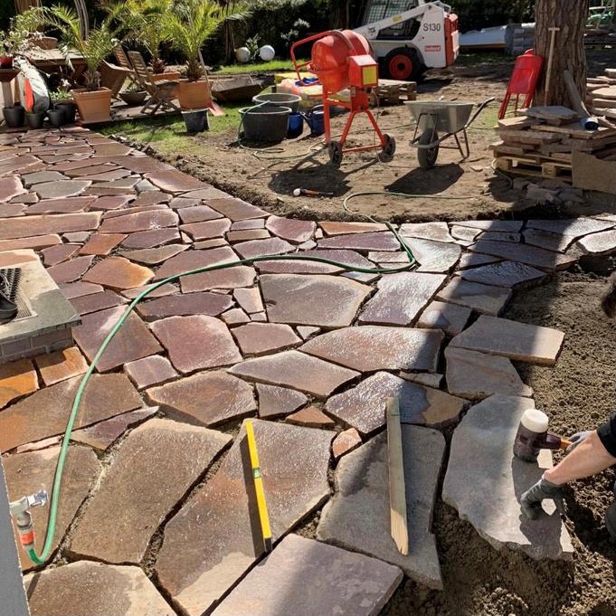 Porphyr Polygonalplatte rot-braun unregelmäßig gebrochen