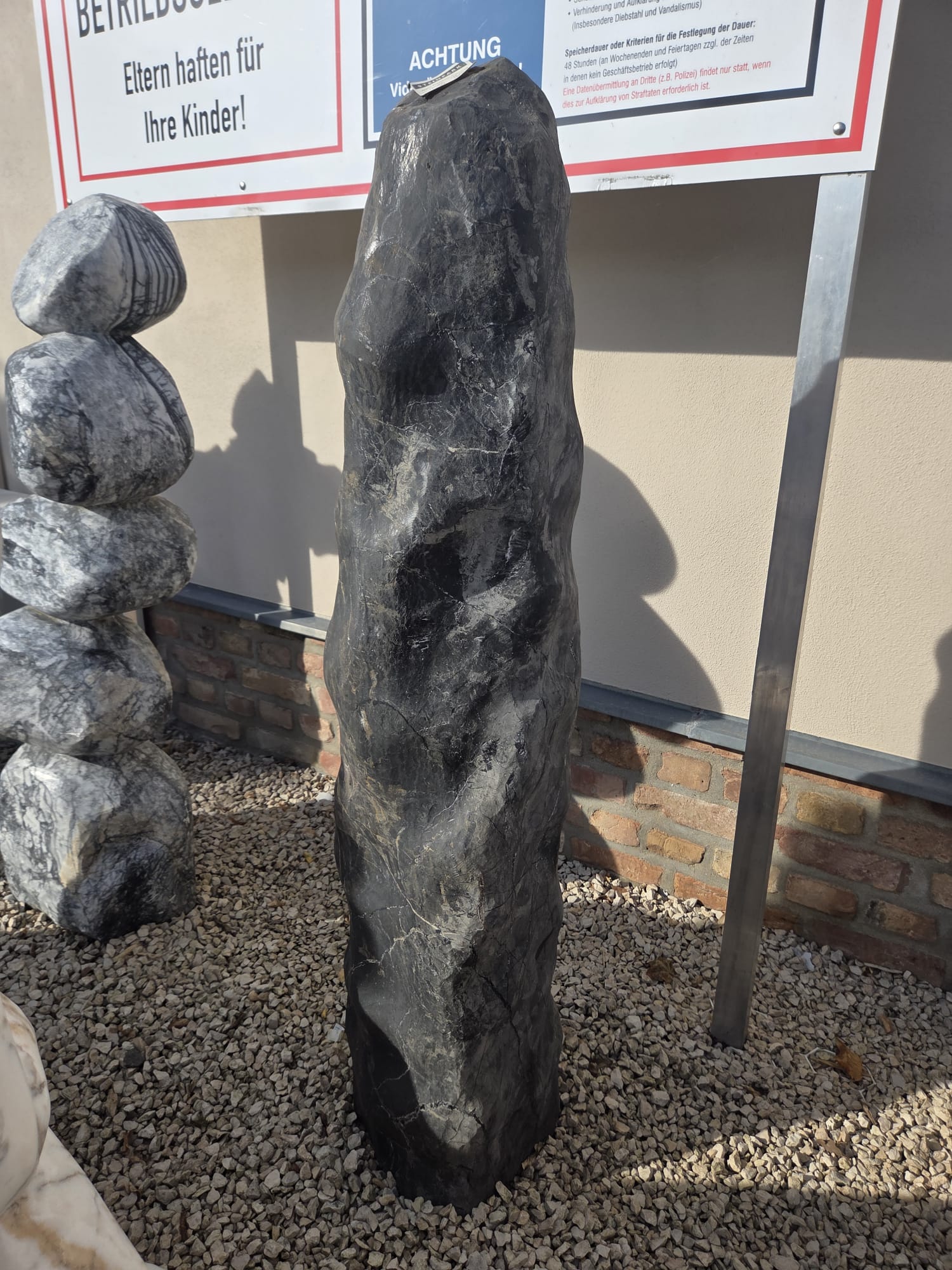 Zierfindling Monolith Premium monochrom Einzelstücke zwischen 35 und 150 kg
