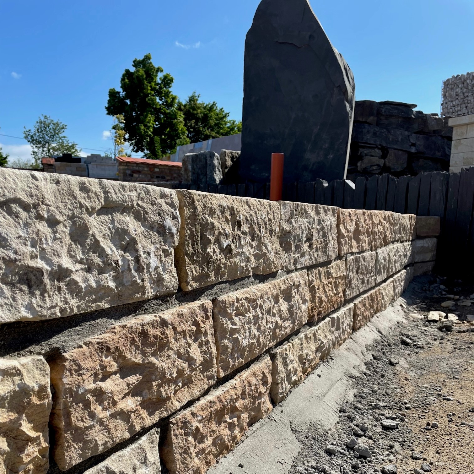 Quarz-Sandstein Mauerstein Golden Sun 14-16x20x30-50 cm gelb-hellbeige Quarz-Sandstein Mauerstein Golden Sun 14-16x20x30-50 cm gelb-hellbeige