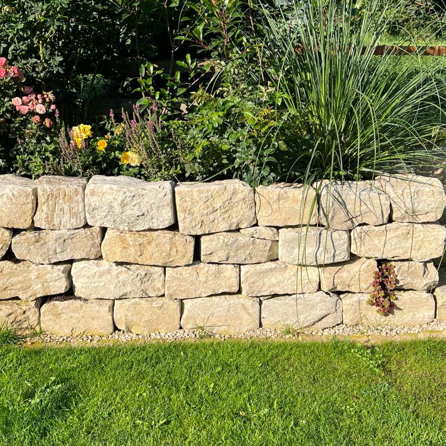 Kalkstein Mauerwerk Amarillo Caliza 8-20x15-30x15-60 cm Kalkstein Mauerwerk Amarillo Caliza 8-20x15-30x15-60 cm Detail 1