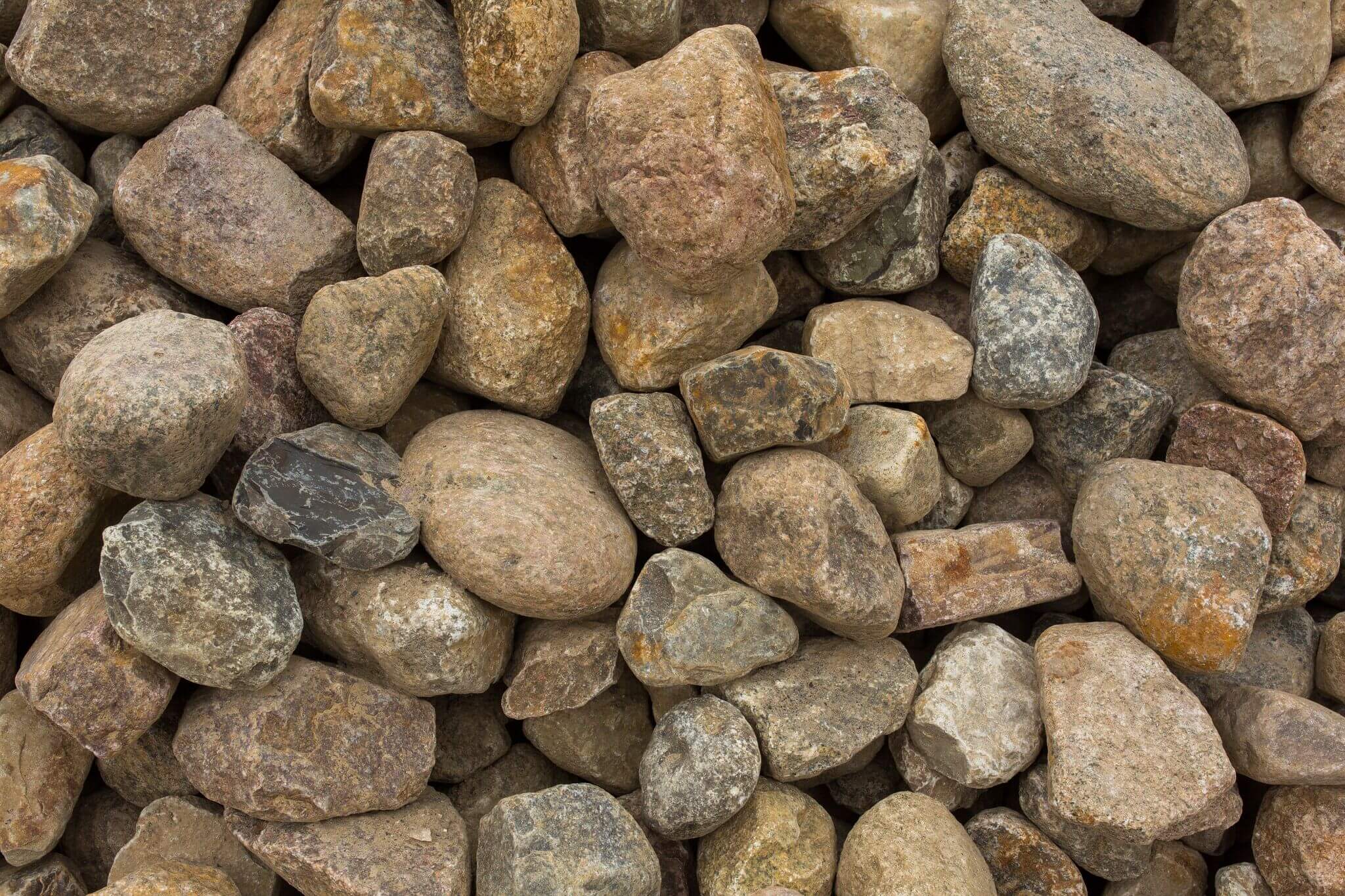 Granit Lesesteine 100-500 mm meist natürlich gerundet Detail 3