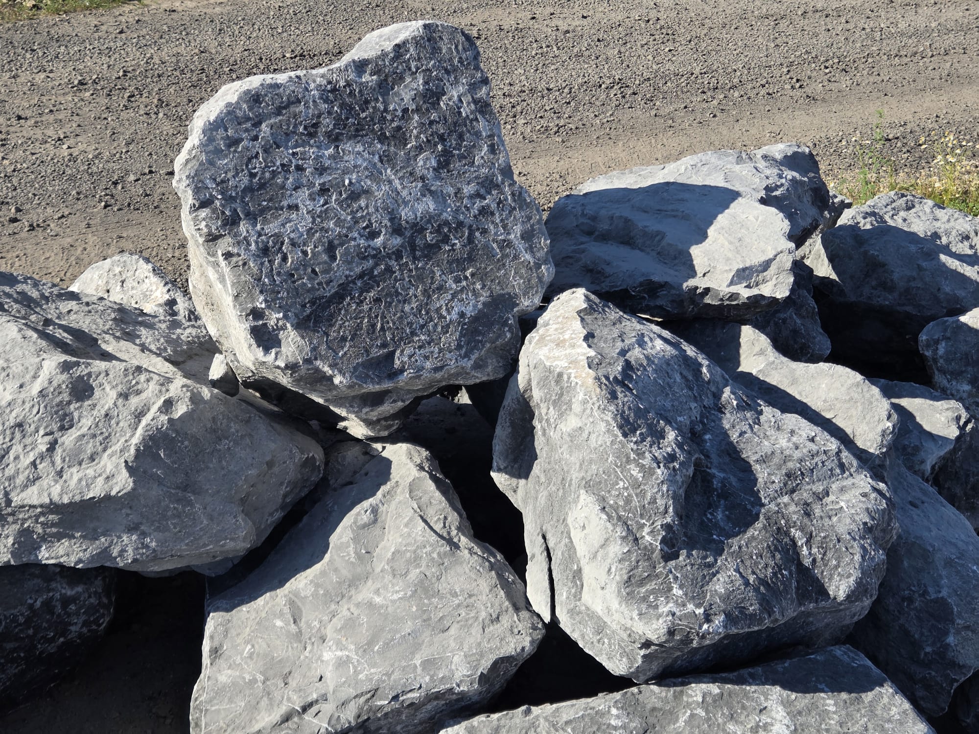 Zierfindling Alpenstein anthrazit-gebändert