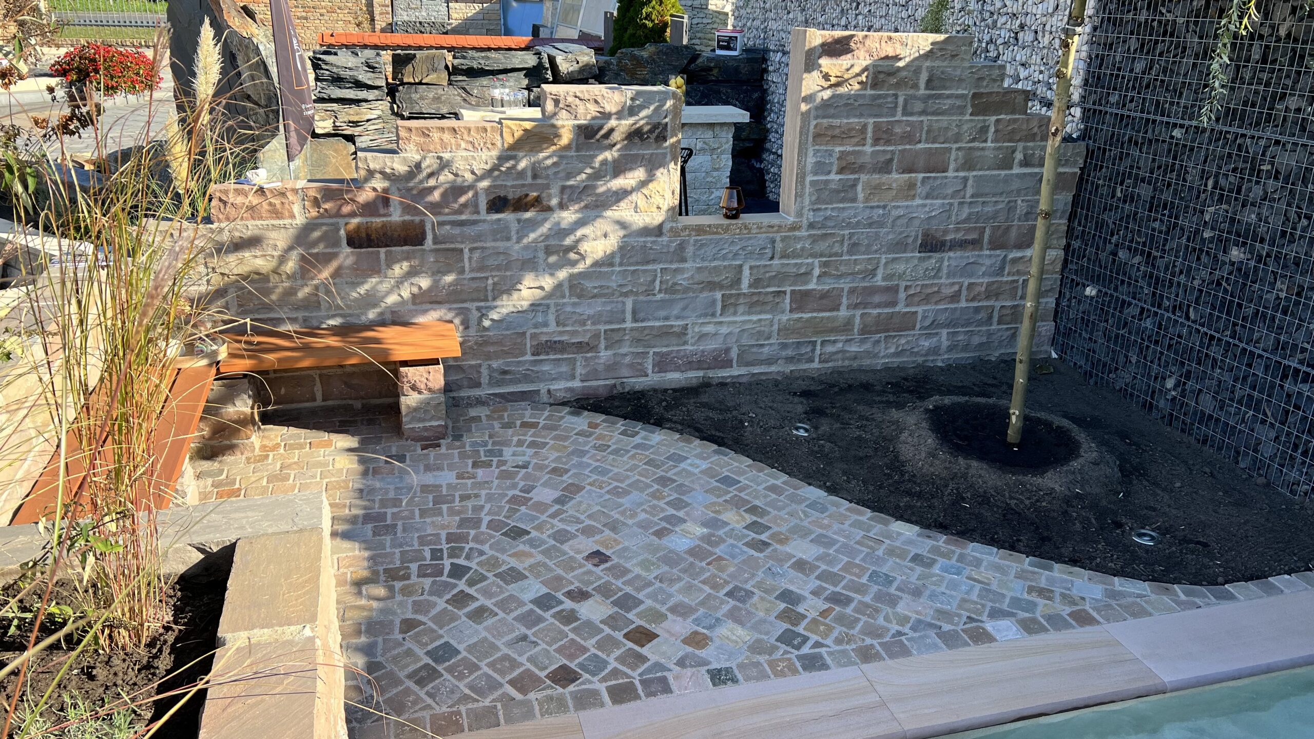 Neues Quarz-Sand Kleinpflaster 10x10x6-8 cm Reihenpflaster