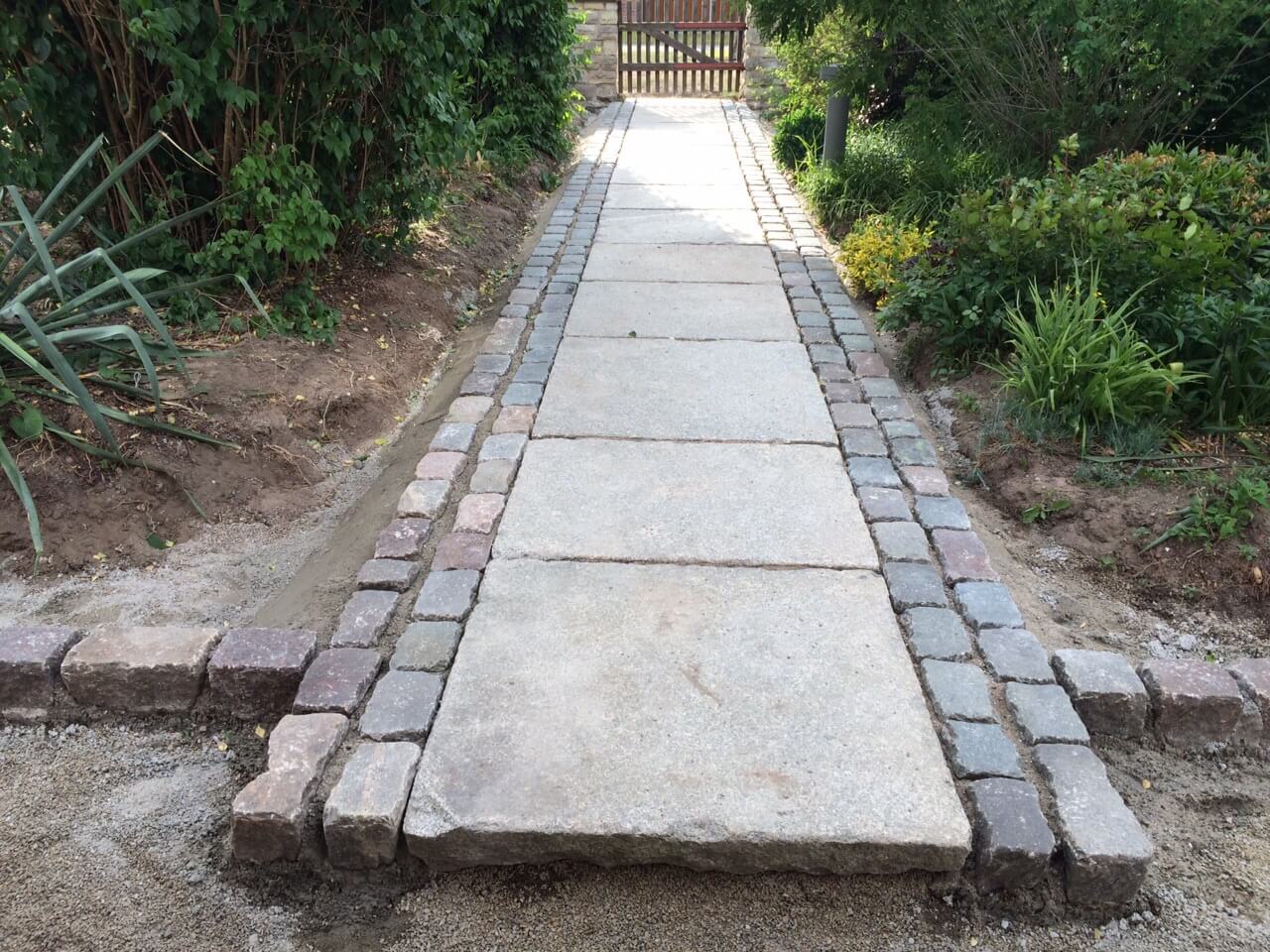 Charlottenburger Granit Krustenplatte gebraucht Detail 5