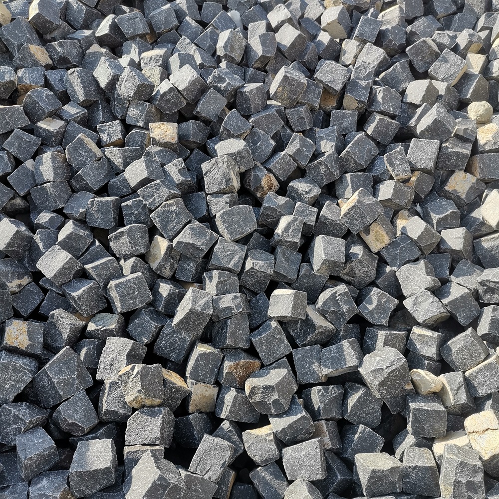kleinpflaster-basalt-regelmäßig-unregelmäßig-box-a7
