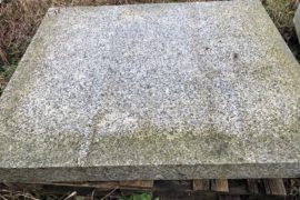 Alte Granitplatten ca. 110x85x10 cm gesägt & gestockt