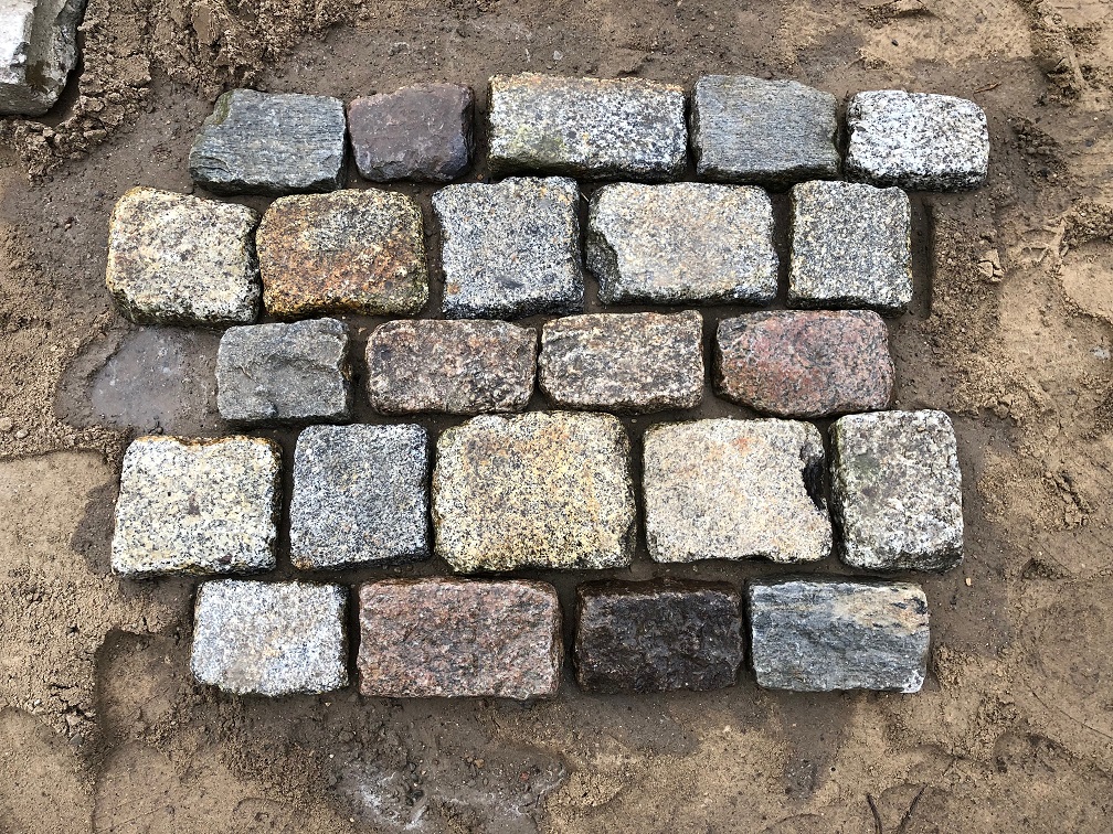 granit-großpflaster-pflasterplatten-antik-reihenpflaster-3-6cm