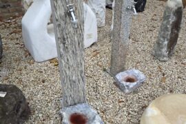 Naturstein Wasserhahn 12x12x100 cm mit Anschluss