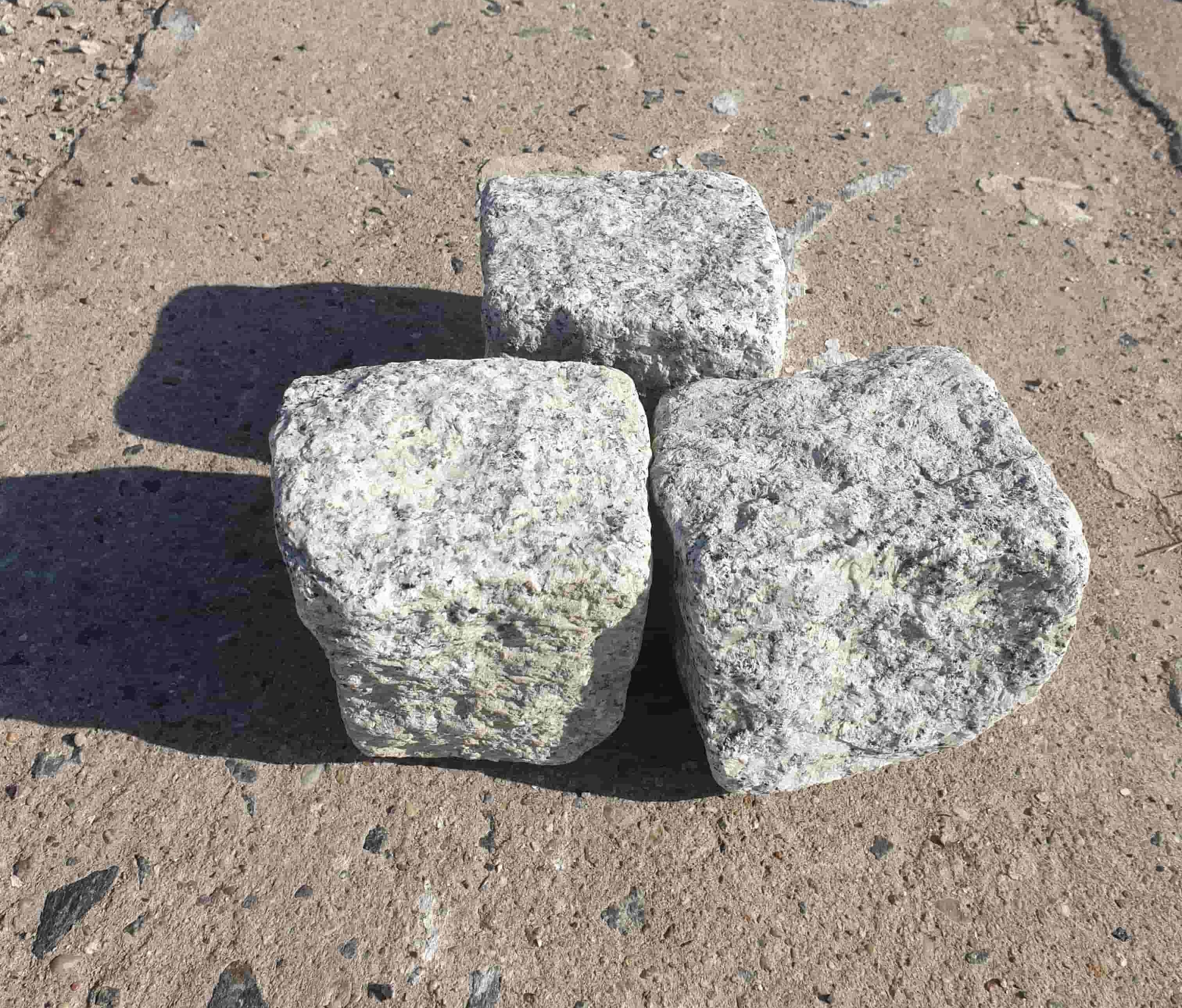 Neues Granit Kleinpflaster 8-11 cm Mittelkorn grau getrommelt