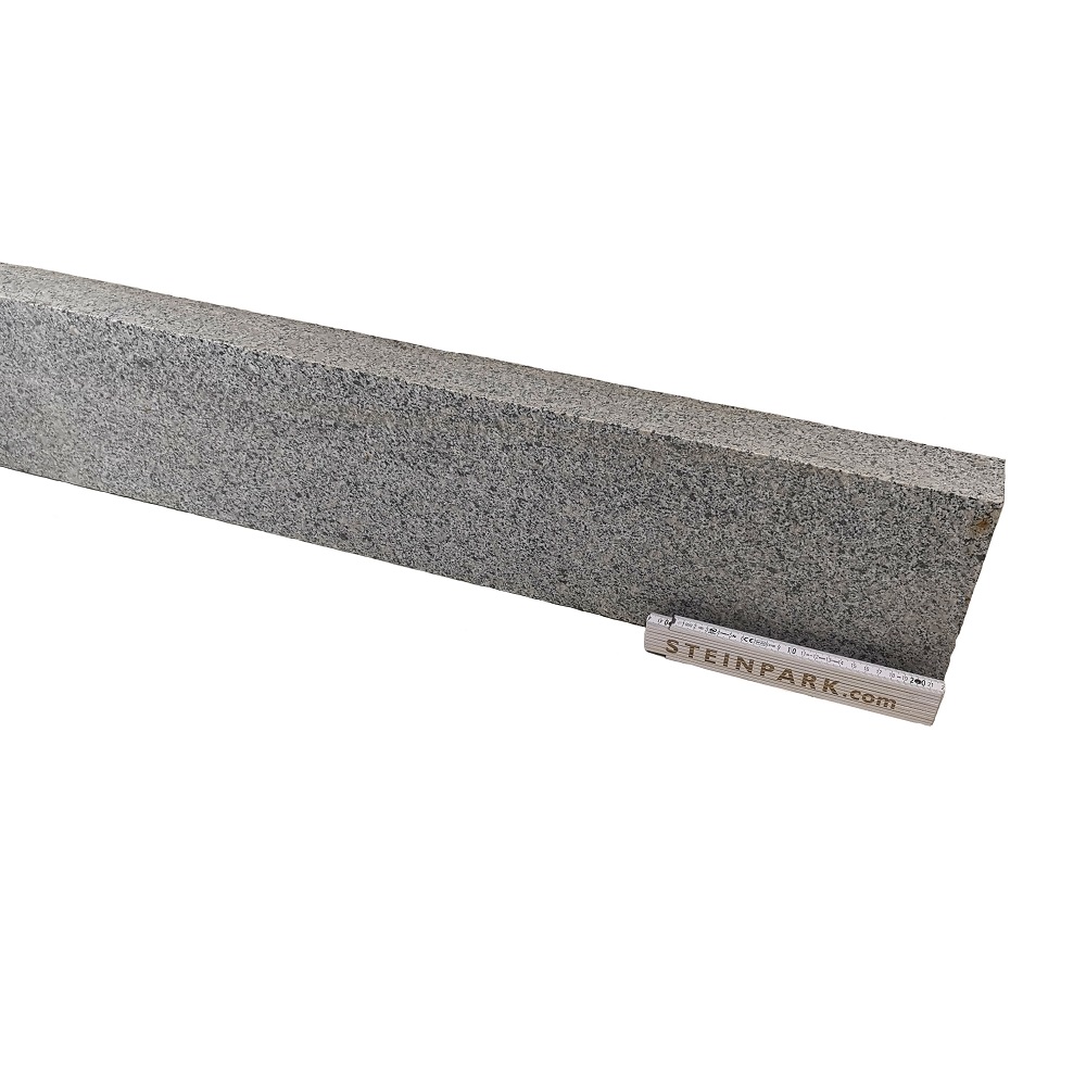 Granit Leistenstein 6×20 cm hellgrau allseitig gesägt & obere Längskante geflammt
