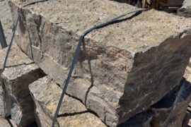 Muschelkalk Mauerquader ca. 35-40×40-50×40-120 cm grau-braun-bunt palettiert