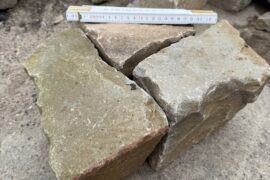 Gebrauchtes Quarzit Großpflaster 13-25 cm unregelmäßig