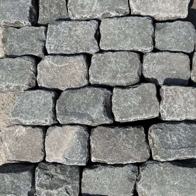 Grauwacke Mittelgroßpflaster gebraucht bunt